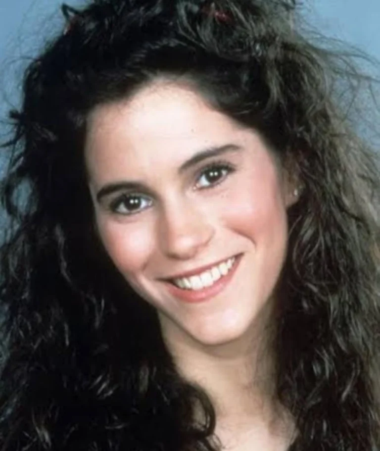 Jami Gertz Net Worth 2024: How She Built Her $3B Fortune