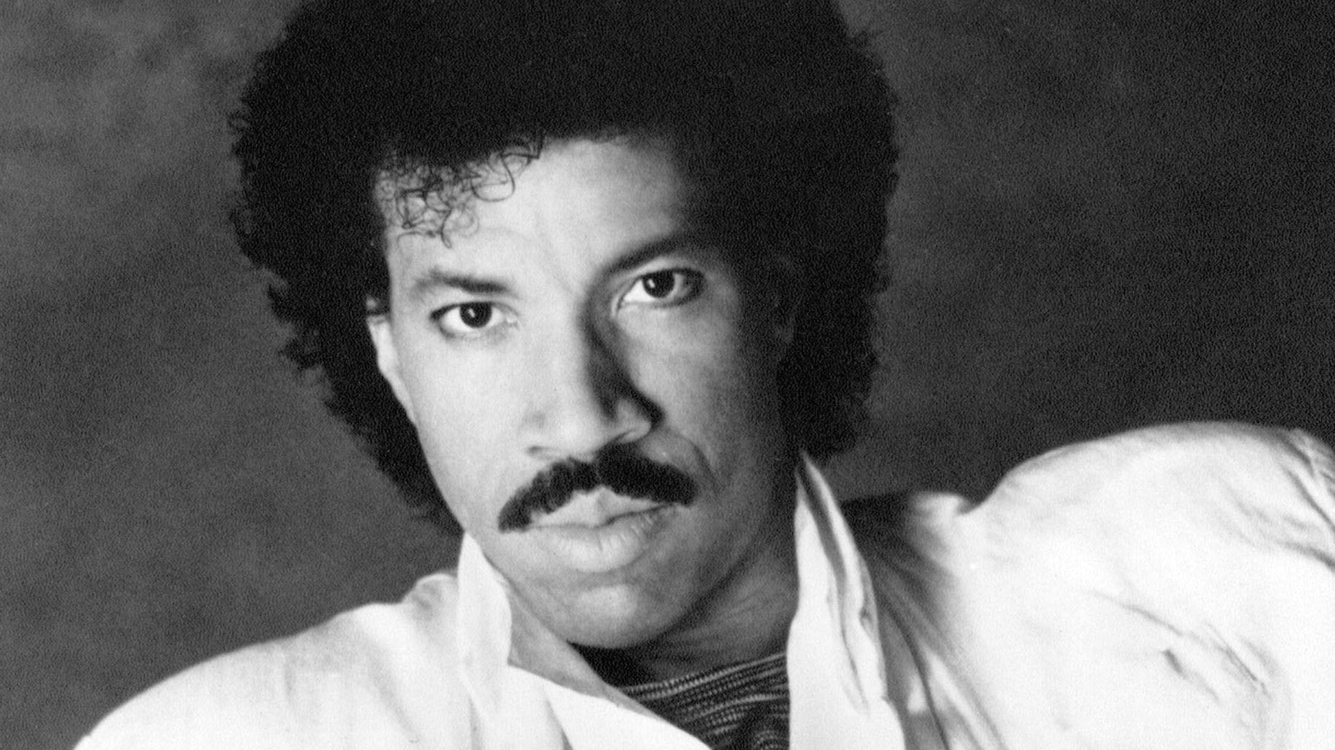 Lionel Richie Net Worth 2024: You Won't Believe His Fortune! - Nowcelebbio